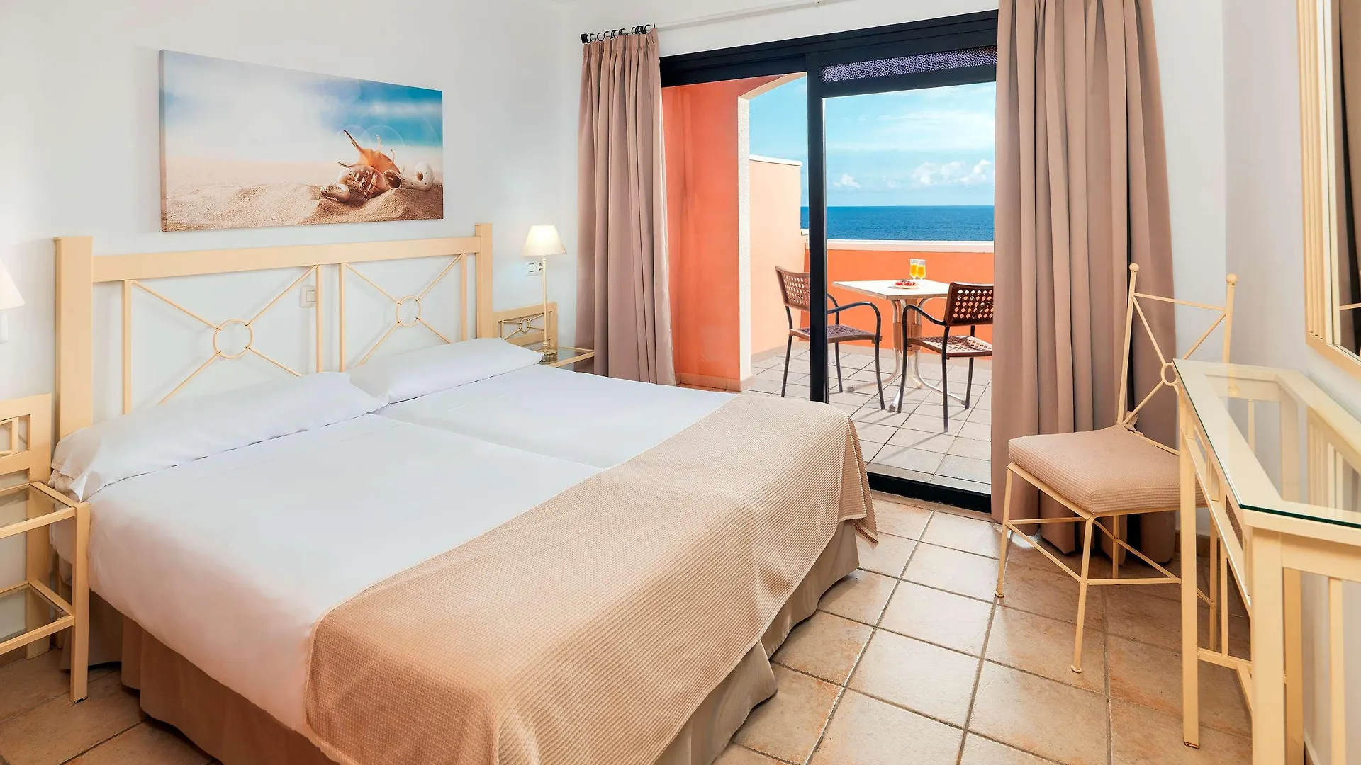 Sol Sun Beach Apartamentos Costa Adeje  Aparthotel